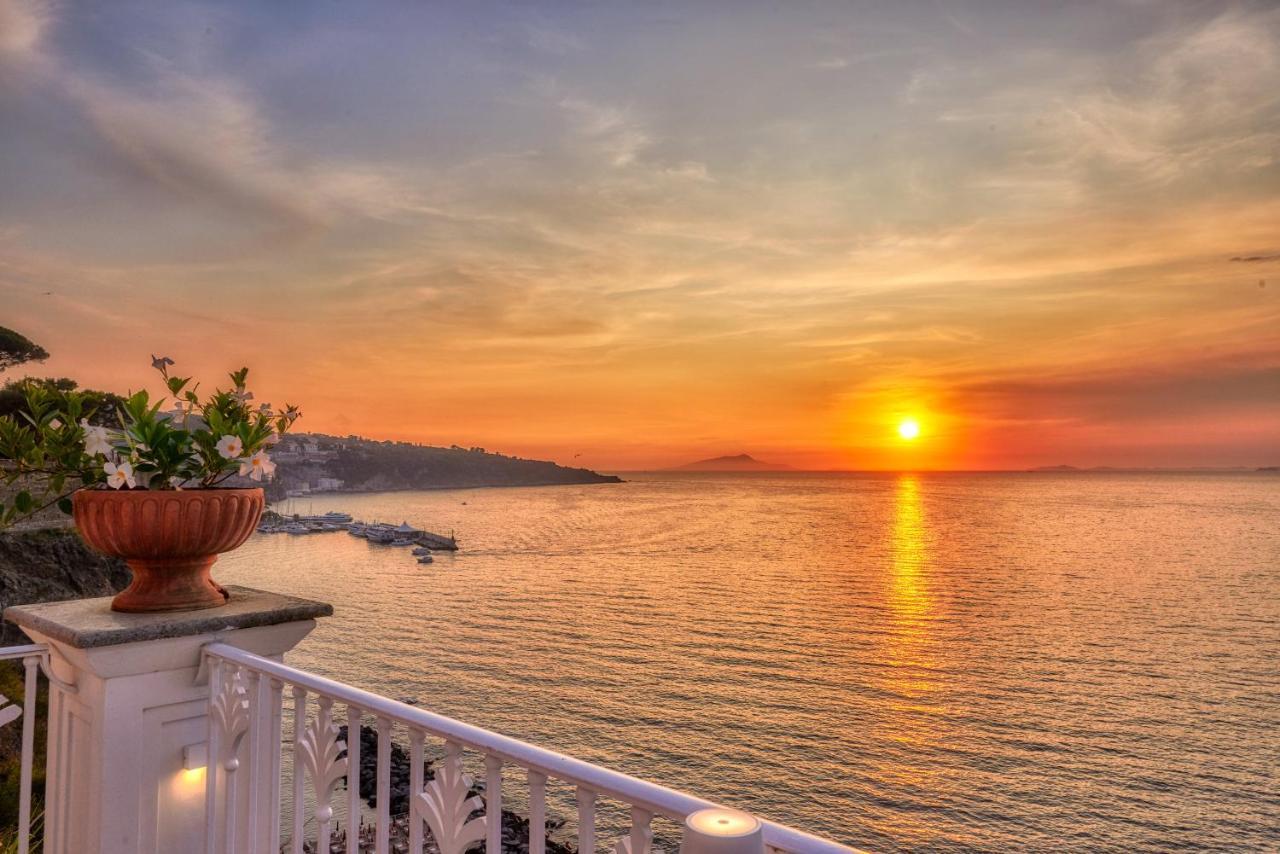 Grand Hotel Riviera Sorrento Dış mekan fotoğraf