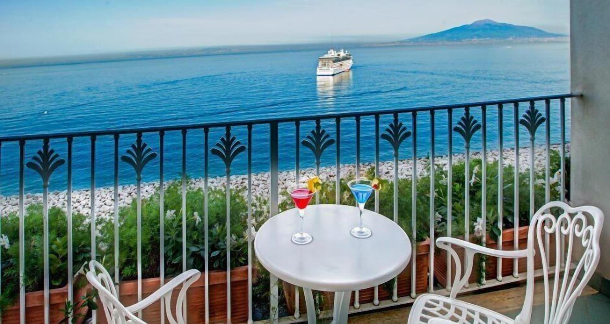 Grand Hotel Riviera Sorrento Dış mekan fotoğraf