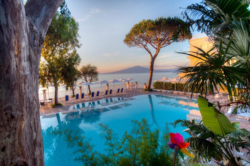 Grand Hotel Riviera Sorrento Dış mekan fotoğraf