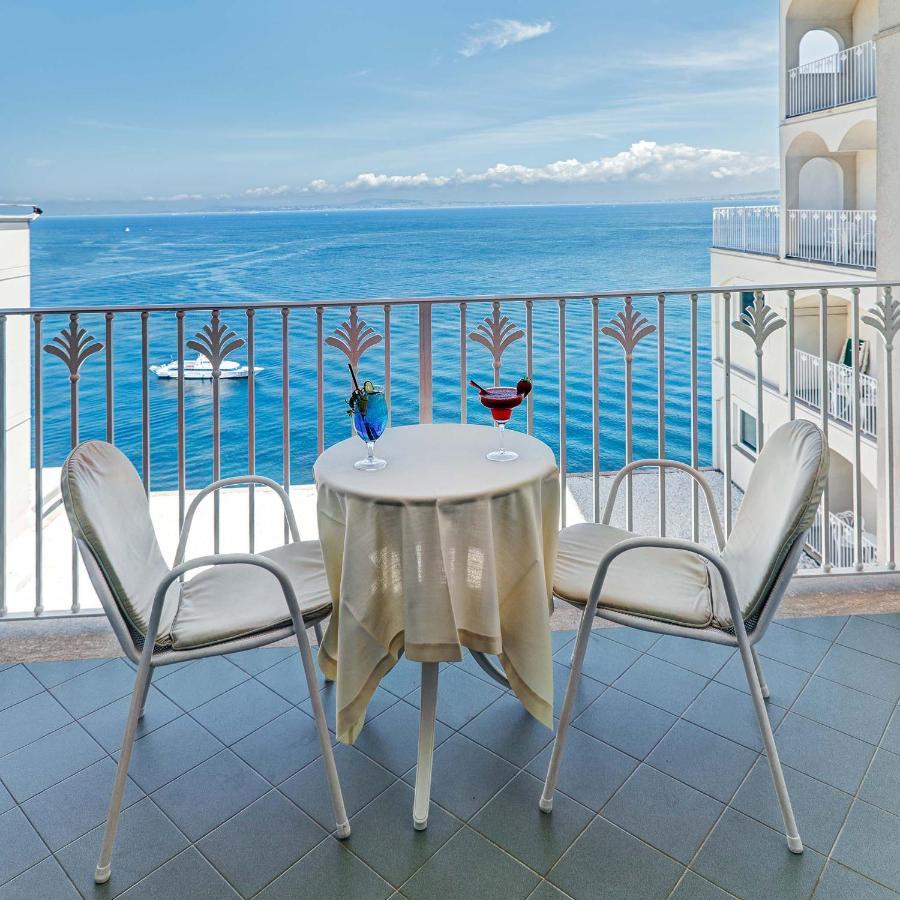 Grand Hotel Riviera Sorrento Dış mekan fotoğraf